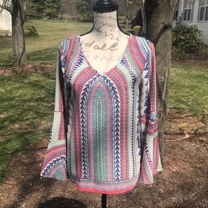 NWT Very Hippy Trippy Bell sleeve Geo Print Blouse